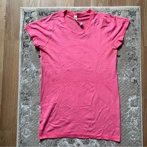 Lululemon Swiftly Tech Short Sleeve (8) in Neon Pink
